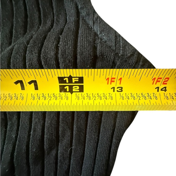 Heart & Hips Black Ribbed Tank with Button Detail - Picture 4 of 5